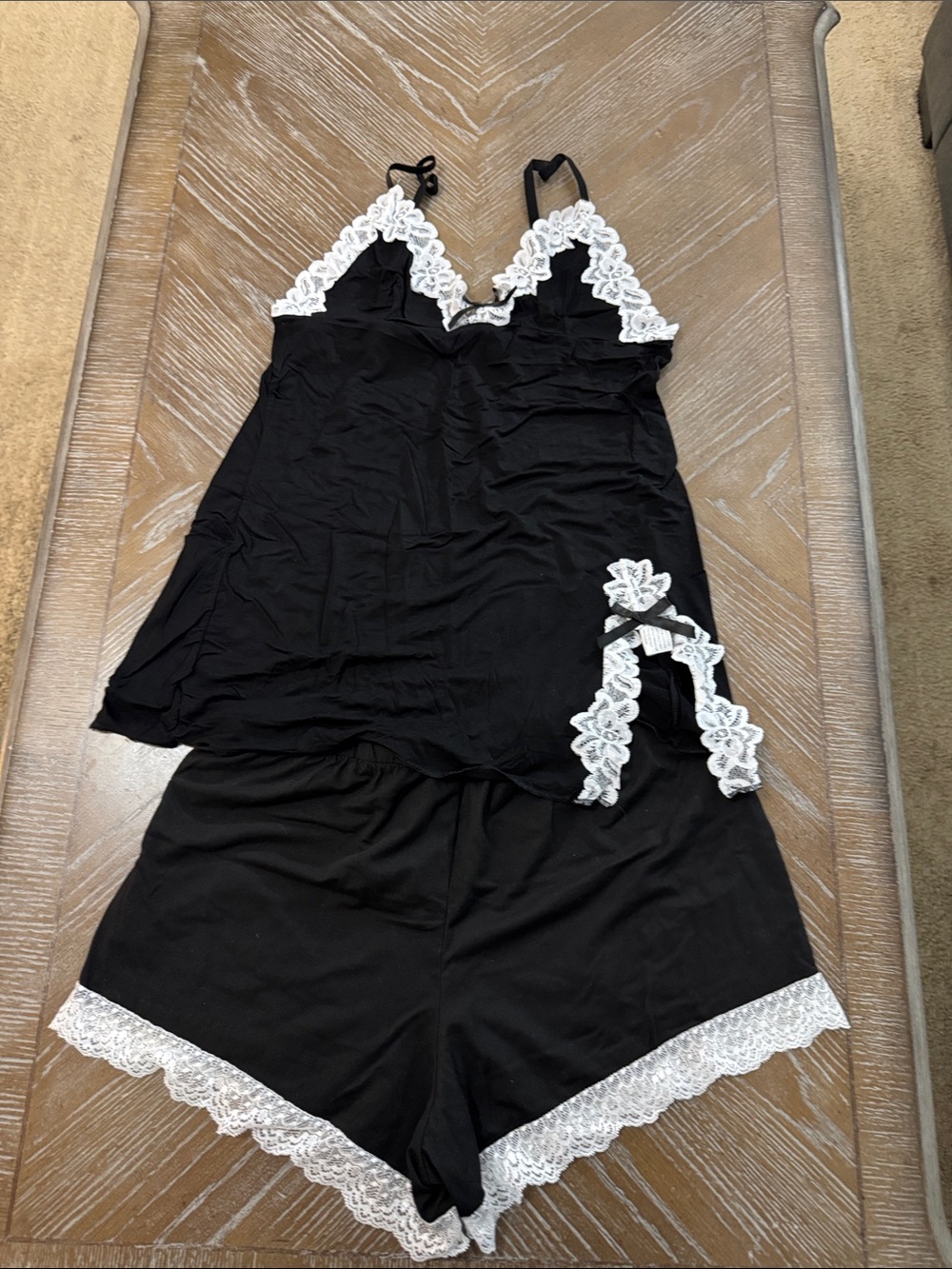 Black & White Lace Trim Women's Sleep Set